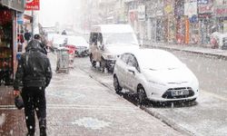 Nevşehir beyaza büründü: Kar yağışı etkisini sürdürüyor