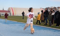 Müsabakalara özel sporcular yoğun ilgi gösterdi