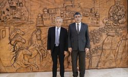 Pekin Yunus Emre Enstitüsü Müdürü Sarıtaş’tan Rektör Aktekin’e ziyaret