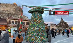 2 bin 500 motif Ürgüp meydanında peribacası oldu