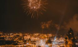Göreme’de 2026 yılbaşı coşkusu: Meydan festival alanına döndü