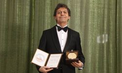 Barış elçisi Akif Manaf’a 2025 International Peace Prize onuru