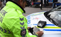 Trafik cezalarına rekor zam: Yeni düzenleme Resmi Gazete’de