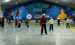 Nevşehir’de bir ilk: Mobil buz pateni pisti hizmete açıldı