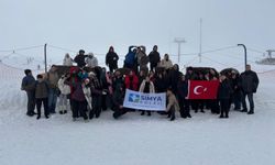 Simya Koleji öğrencileri Erciyes'te karın tadını çıkardı
