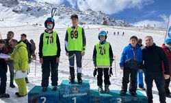 Simya Koleji’nden Kayseri’de zirve performans