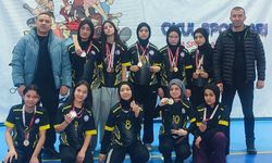 Atatürk Ortaokulu bilek güreşinde 31 madalya ile fark attı