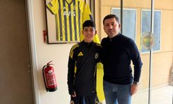 Hayalini gerçekleştirdi! Haktan Seymen Arı Fenerbahçe formasını giydi