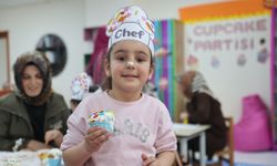 Nevşehir’de tatlı etkinlik: Anne ve çocuklar cupcake süsledi