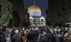 Mescid-i Aksa günler sonra ibadete açıldı