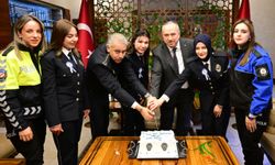 Nevşehir’de kutlama: Vali Fidan polislerle pasta kesti