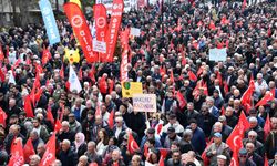 Özgür Özel Nevşehir mitinginde emeklilere dikkat çekti