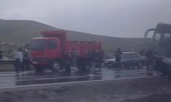 Aksaray yolunda korkutan zincirleme kaza! 7 yaralı