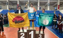 Nevşehirli okçular Yozgat’ta tarihe ok attı