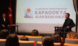 Alan Başkanı Aslanbay KÜN'de öğrencilerle bir araya geldi