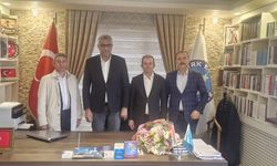 Başkan Çamcı’dan eğitim camiasına destek ziyareti