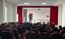 Nevşehir emniyetinden gençlere siber güvenlik dersi
