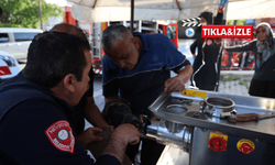 Kıyma çekerken kabusu yaşadı: Parmağı makineden itfaiye kurtardı