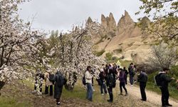 Kapadokya’da doğayla iç içe yürüyüş etkinliği