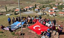 Nevşehir’de çocukların uçurtma şenliği renkli görüntülere sahne oldu