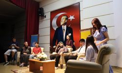Öğrenciler “Aile” temalı gösteriyle izleyicilerden tam not aldı