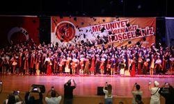 NEVÜ’de diplomalar verildi, mezuniyet coşkusu yaşandı