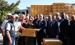 Nevşehir’de bal üretimi için büyük hamle! Arılı kovanlar teslim edildi