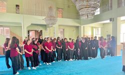 Gençler Alibey Camii'nde buluştu! Hem öğrendiler hem sosyalleştiler