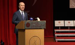 Diploma alan gençlere uyarı! YÖK Başkanı Özvar Nevşehir'de konuştu