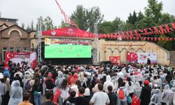 Nevşehir'de Dünya Kupası heyecanı! Yüzlerce kişi dev ekran başında buluştu