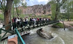 Üniversiteliler Ihlara Vadisi'nde doğa ve tarihle buluştu