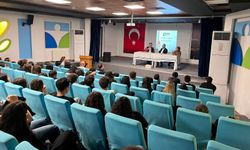 Simya Koleji'nde Kariyer Günü: Hukuk dünyasının kapıları aralandı