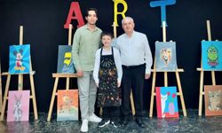 Yaşı küçük, yeteneği büyük! Kerem'in sergisi büyük ilgi gördü