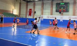 Üst tur bileti için kritik maç başladı! Nevşehir'de kıran kırana mücadele