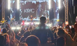 Kıraç Kapadokya'yı salladı! Binlerce kişi final gecesinde tek ses oldu