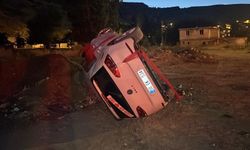 Nevşehir’de gelin arabası düğün salonuna metreler kala takla attı