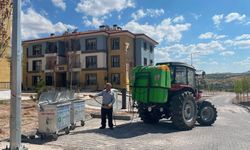 Ekipler Sulusaray'da haşerelere geçit vermiyor