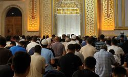 Nevşehir’de Mevlid Kandili coşkusu: Camiler doldu, eller duaya açıldı