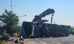 Kayseri’de yolcu otobüsü devrildi: 1 ölü, 22 yaralı