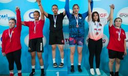 Nevşehirli güreşçiler minderi salladı: 3 madalya birden