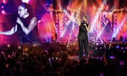 Merve Özbey'den Kapadokya'da muhteşem performans
