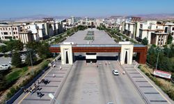 YKS’de yüksek başarı gösteren 551 öğrencinin tercihi NEVÜ oldu