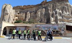NEVÜ öğrencileri Kapadokya’yı pedal çevirerek keşfetti