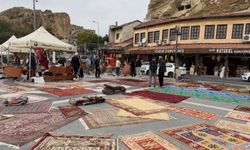 Kapadokya’da turistlerin yeni uğrak noktası: Ürgüp’te antika pazarı