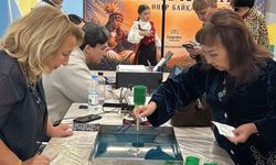 Ebru — Kültürleri Birleştiren Sanat: Öğrenciler Türkiye’nin Gelenekleriyle Tanıştı