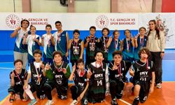 Simya Koleji’nden Cumhuriyet Kupası’nda üç şampiyonluk birden!
