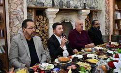 Başkan Arı, Gazeteciler Günü’nde basın mensuplarıyla bir araya geldi
