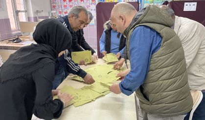 Cumhurbaşkanı Seçimi'nin ikinci turu için Türkiye genelinde oy verme işlemi sona erdi