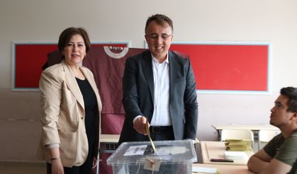 Belediye Başkanı Mehmet Savran oyunu kullandı
