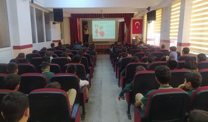 İl Tarım ve Orman Müdürlüğünden Gazi Ortaokulu'nda seminer